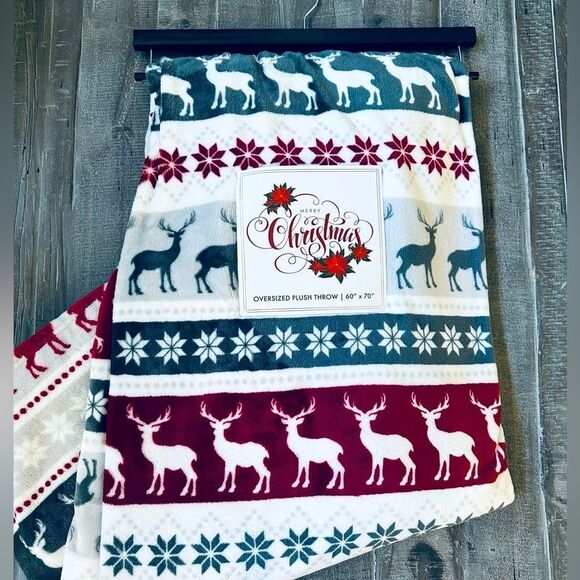 Reindeer Nordic Woodland Plush Holiday Christmas Throw Blanket - Picture 1 of 2